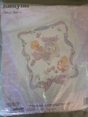 VTG 1994 Janlynn Suzy's Zoo Baby's Friends Cross Stitch Quilt Kit #38-146